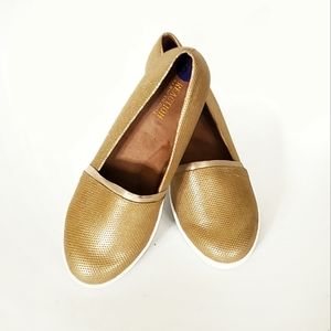 Reaction Kenneth Cole Gold slip on Loafers